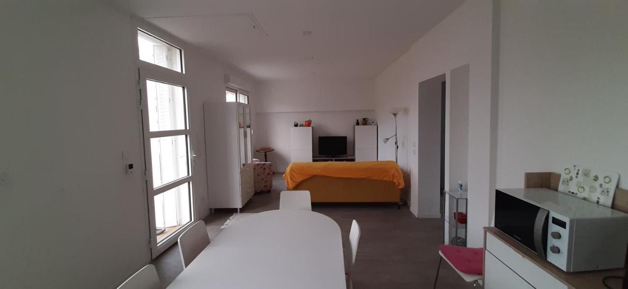 Maison Ville Agreable Riorges Екстериор снимка